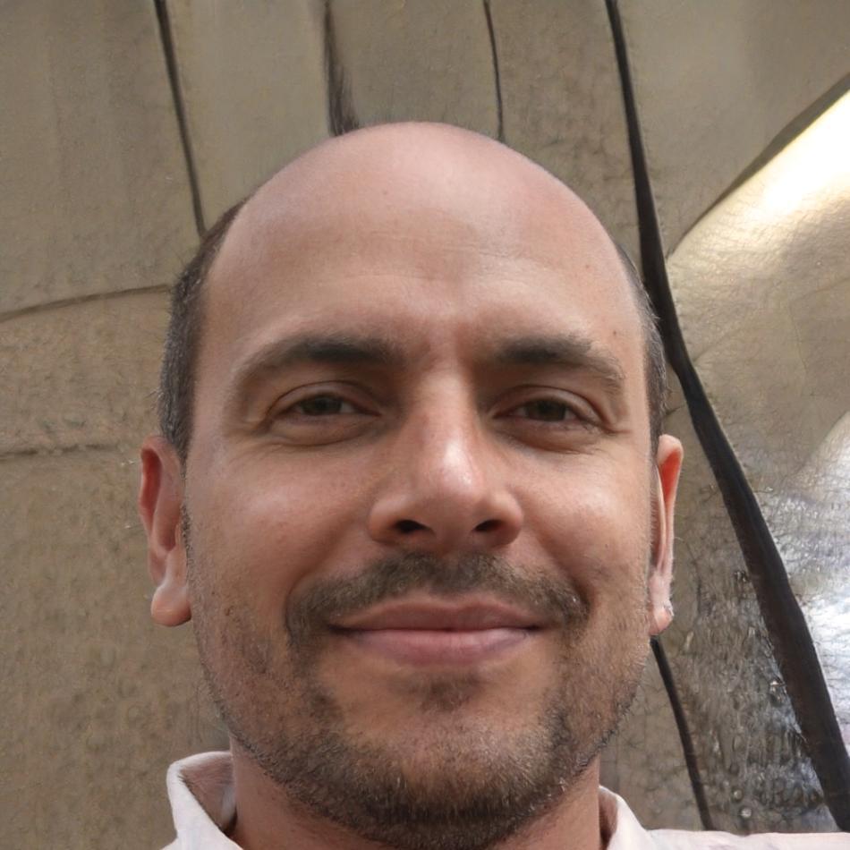 Carlos Mendoza, Analista Financiero Senior